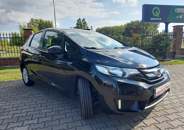 Honda Jazz cena 53400 przebieg: 101500, rok produkcji 2016 z Pińczów małe 172